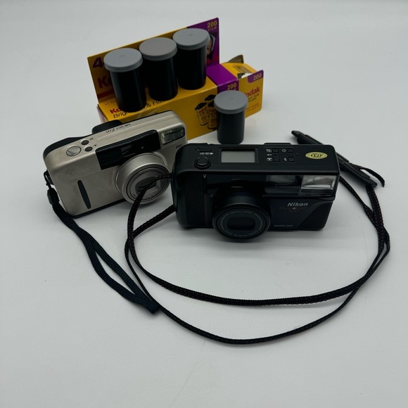 Nikon Zoom Touch Camera 500 SAF Z115 Camera 4 Rolls Kodak Bright Sun and Flash